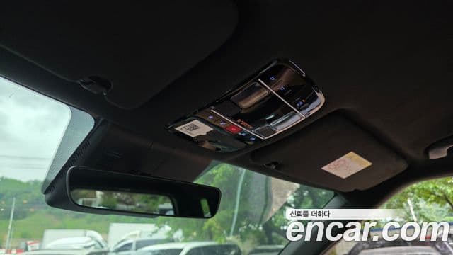 Hyundai Santa Fe 2023 — Şəkil 17/20
