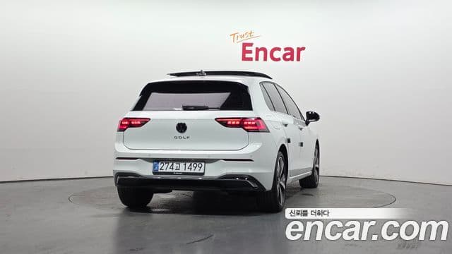 Volkswagen Golf 2025 — Photo 24/32