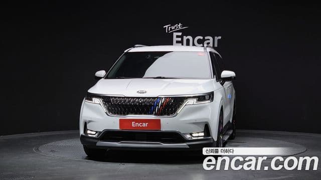 Kia Carnival 2020 — ფოტო 3/20