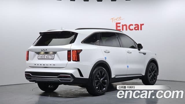 Kia Sorento 2022 — ფოტო 2/20