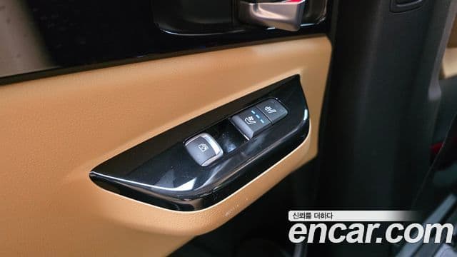 Kia Carnival 2020 — Фото 19/20
