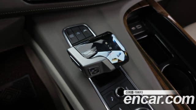 Cadillac Escalade 2021 — ფოტო 9/20