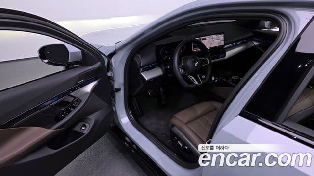 BMW 5 Series 2025 — ფოტო 11/20