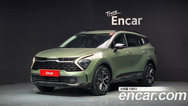 Kia Sportage 2023 — Фото 1/20