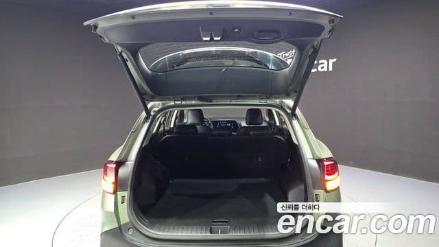 Kia Sportage 2023 — Фото 18/20