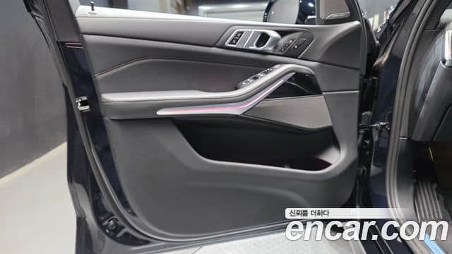 BMW X5 2025 — Photo 13/32