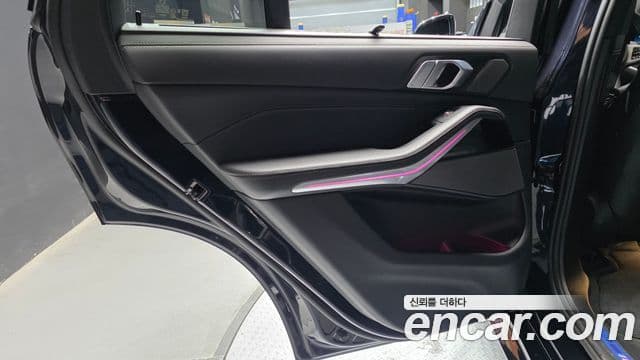 BMW X5 2025 — Photo 31/32