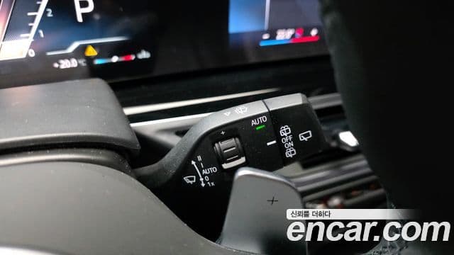 BMW X5 2025 — Photo 23/32