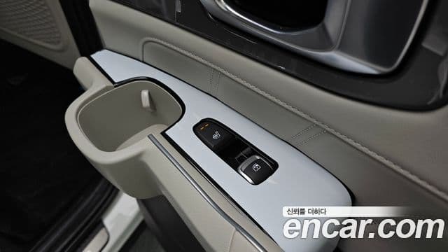 Kia Sorento 2024 — ფოტო 19/20