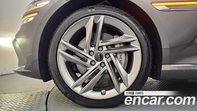 Genesis Electrified G80 2025 — Şəkil 5/20