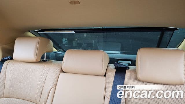 Lexus ES300h 2023 — Şəkil 18/20