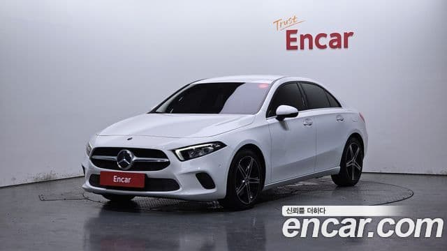 Mercedes-Benz A-Class 2020 — Фото 1/20