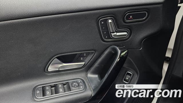 Mercedes-Benz A-Class 2020 — Фото 17/20