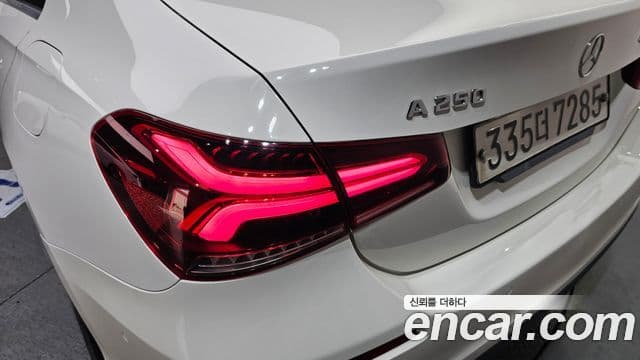 Mercedes-Benz A-Class 2020 — Şəkil 9/30