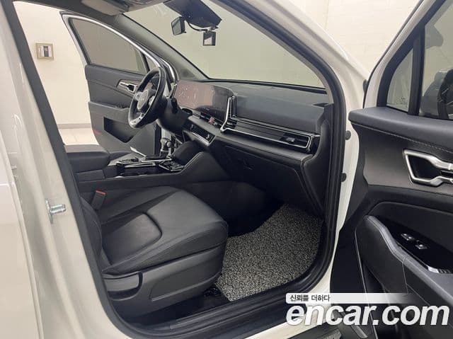 Kia Sportage 2022 — Фото 15/20