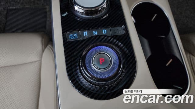 Genesis GV70 2024 — фото 9 из 20