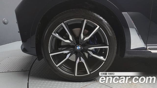 BMW X7 2021 — фото 5 из 20