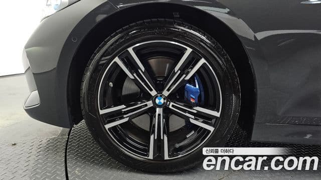 BMW 3 Series 2025 — ფოტო 5/20