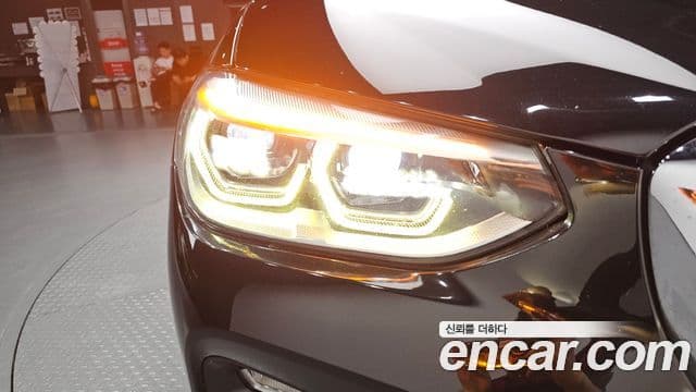 BMW X3 2019 — ფოტო 24/34