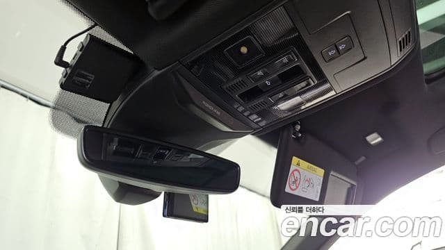 Volkswagen T-Roc 2021 — ფოტო 17/20
