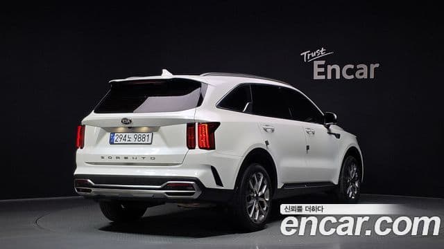 Kia Sorento 2021 — фото 1 из 20