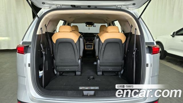Kia Carnival 2020 — ფოტო 20/20