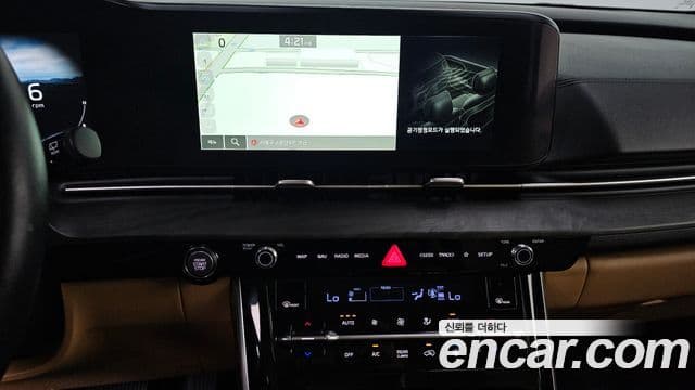 Kia Carnival 2022 — Şəkil 16/20
