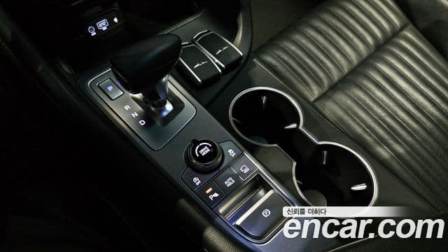Genesis G70 2018 — ფოტო 9/20