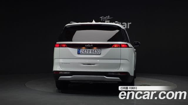 Kia Carnival 2022 — Фото 4/20