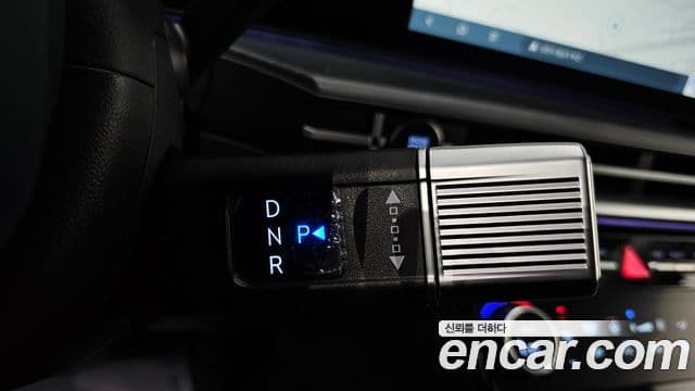 Hyundai Santa Fe 2023 — Photo 15/20