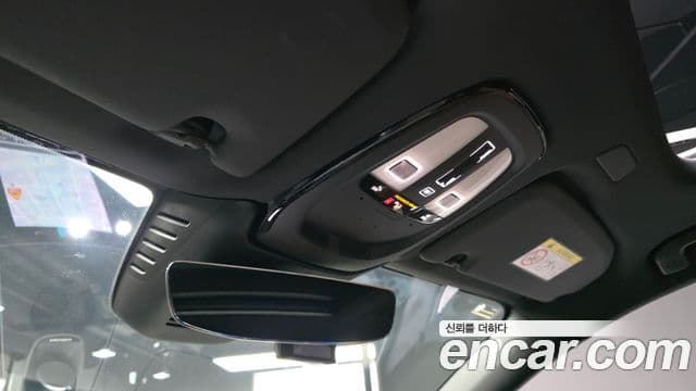 Volvo XC60 2022 — Şəkil 19/20