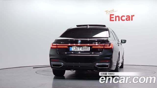 BMW 7 Series 2020 — ფოტო 4/20