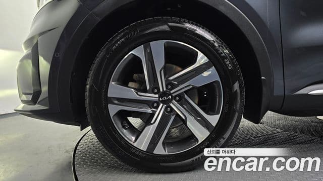 Kia Sorento 2023 — фото 5 из 20