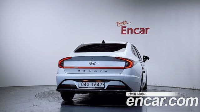 Hyundai Sonata 2019 — ფოტო 4/20