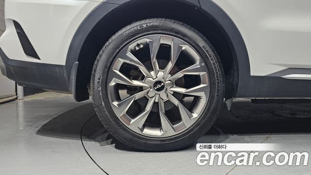 Kia Sorento 2022 — ფოტო 4/20
