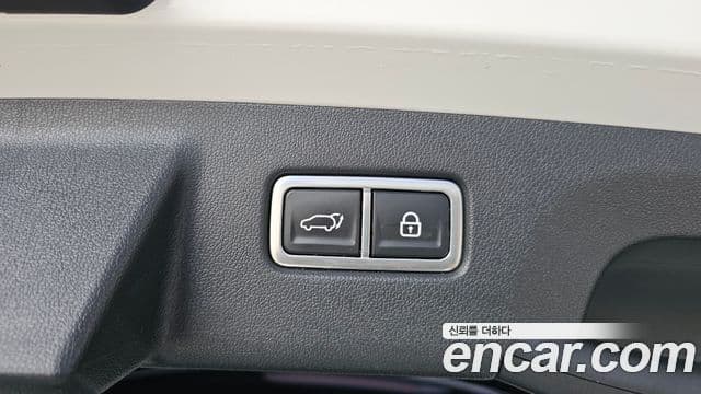 Kia Sorento 2022 — ფოტო 16/20