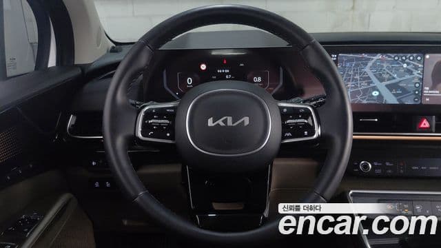Kia Carnival 2024 — Фото 12/20