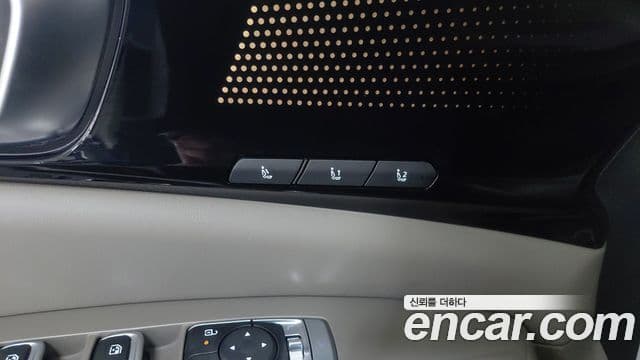Kia Carnival 2024 — Фото 18/20
