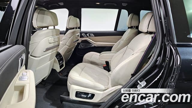 BMW X7 2025 — Şəkil 11/20