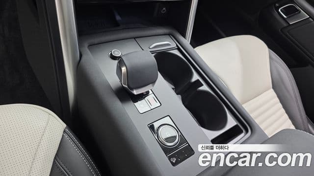 Land Rover Discovery 5 2025 — ფოტო 13/20