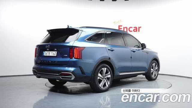 Kia Sorento 2021 — Фото 2/20
