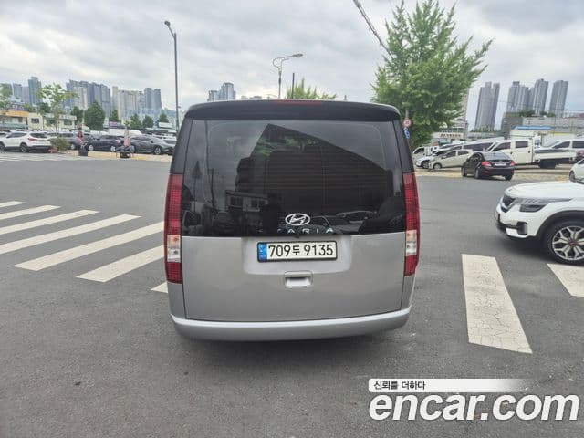 Hyundai Staria 2023 — Şəkil 3/17