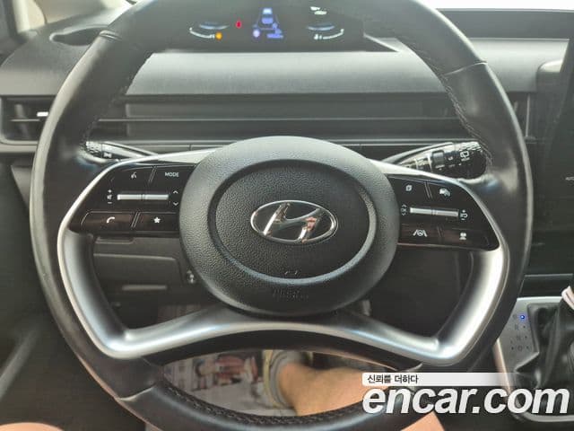 Hyundai Staria 2023 — Şəkil 12/17