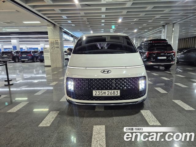 Hyundai Staria 2021 — Photo 5/17