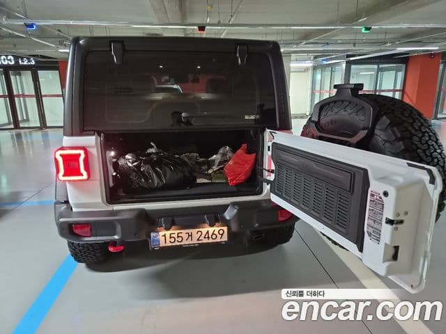 Jeep Wrangler 2025 — ფოტო 10/20