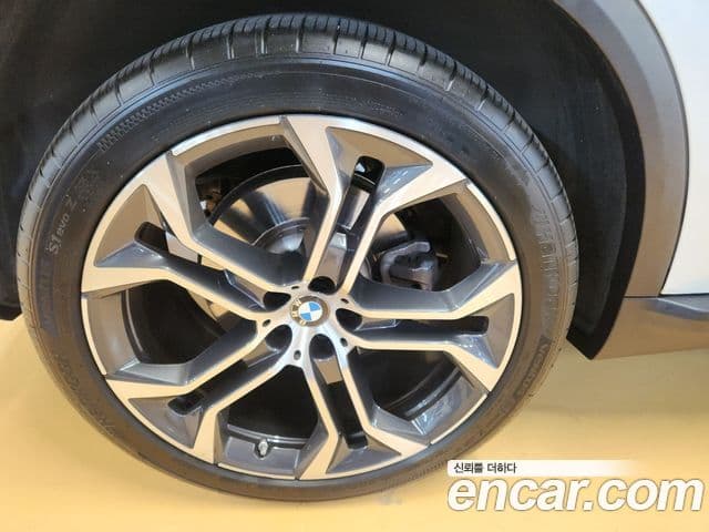 BMW X5 2022 — Şəkil 19/20