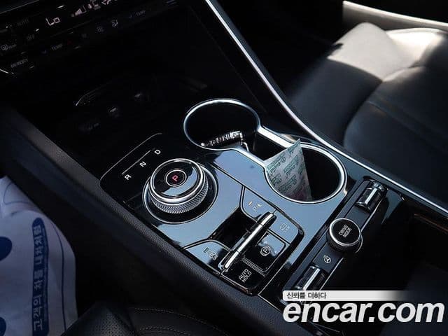 Kia K5 2022 — Şəkil 12/19
