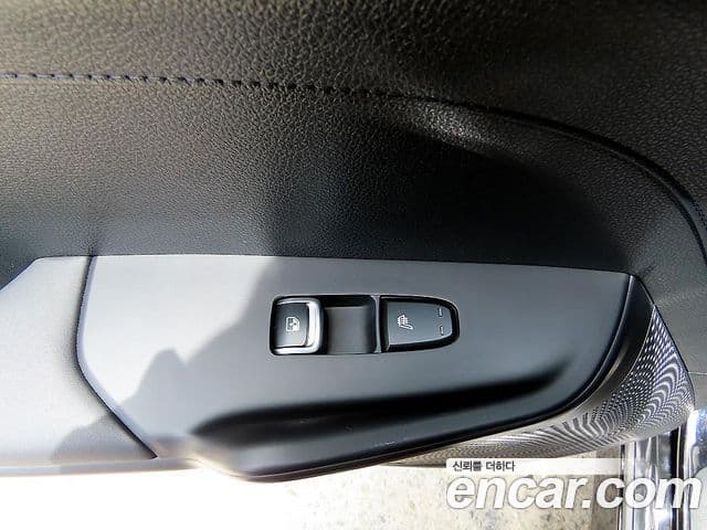 Kia K5 2024 — ფოტო 17/20
