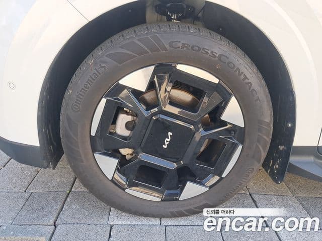 Kia Carnival 2024 — Şəkil 10/20