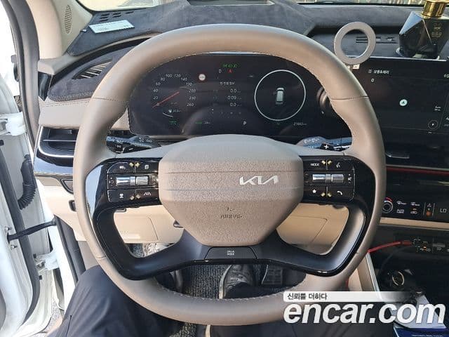 Kia Carnival 2024 — Şəkil 16/20